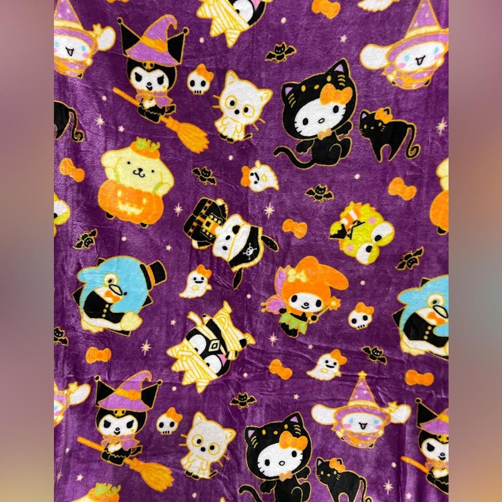 Hello Kitty Halloween Blanket Purple Gold
